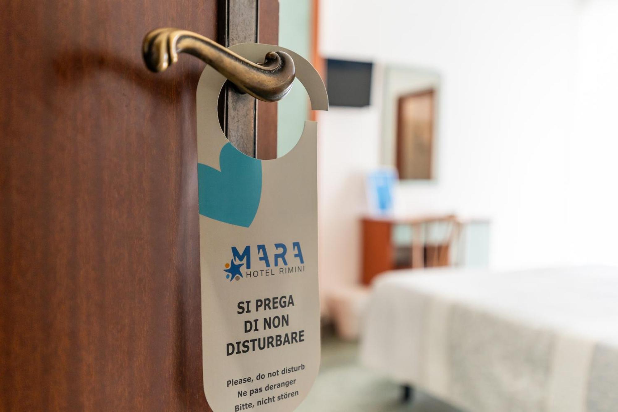 Hotel Mara Римини Екстериор снимка